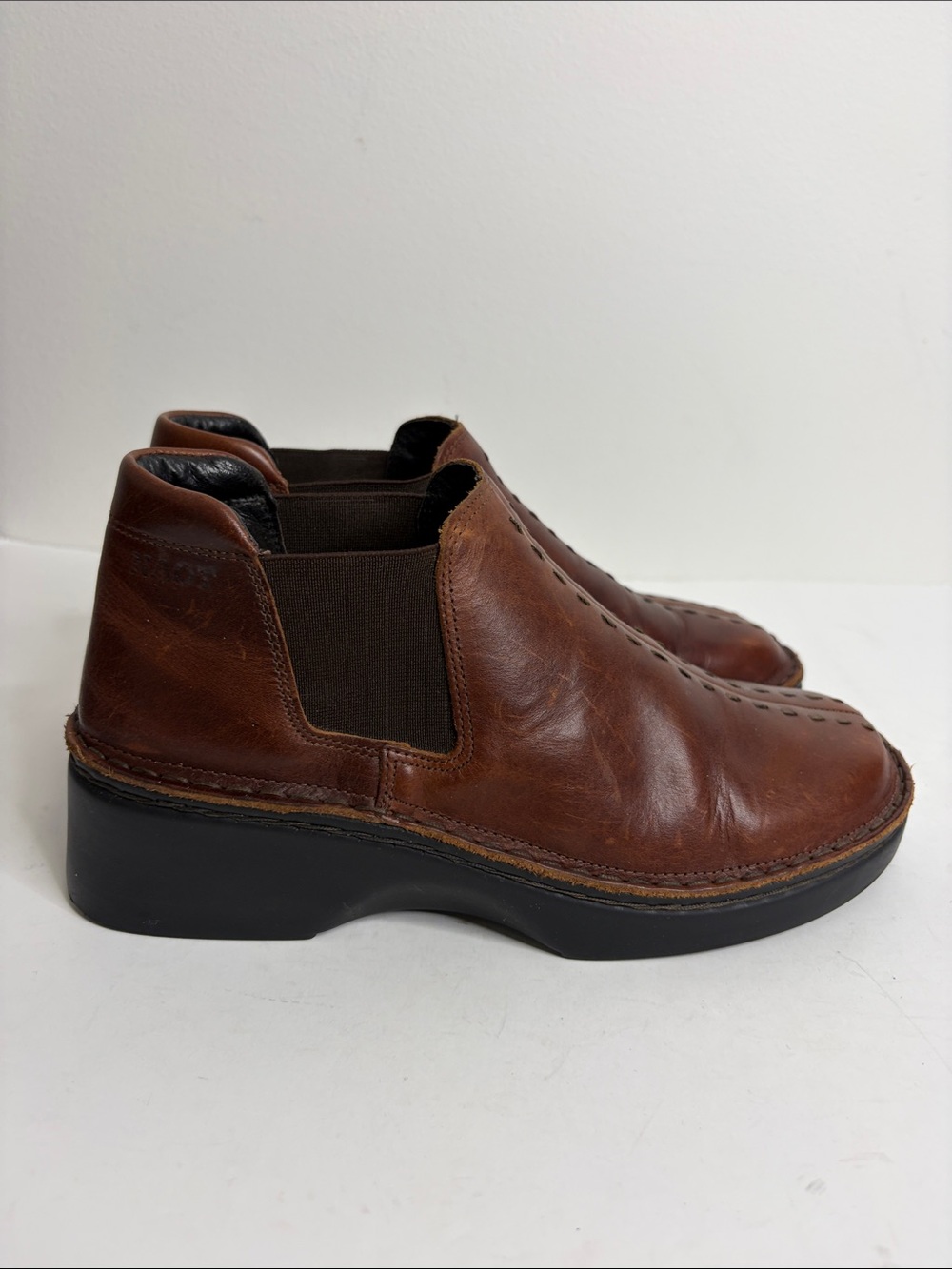 Naot Boots Womens 40 US 9 9.5 Caramel Leather Round Toe Slip On Ankle Booties
